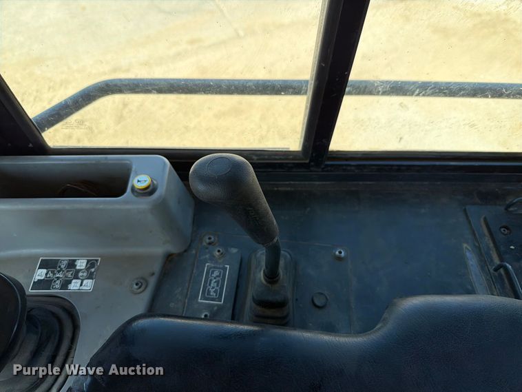 image for item FT6476 2013 Komatsu D61PX-23 dozer