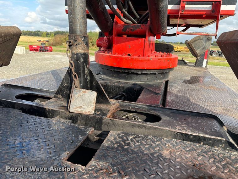 image for item FT6482 2000 Sterling L7500 grapple truck