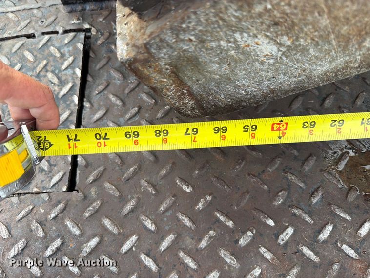 image for item FT6482 2000 Sterling L7500 grapple truck