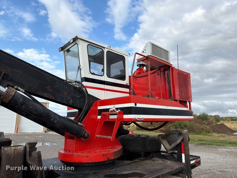 image for item FT6482 2000 Sterling L7500 grapple truck
