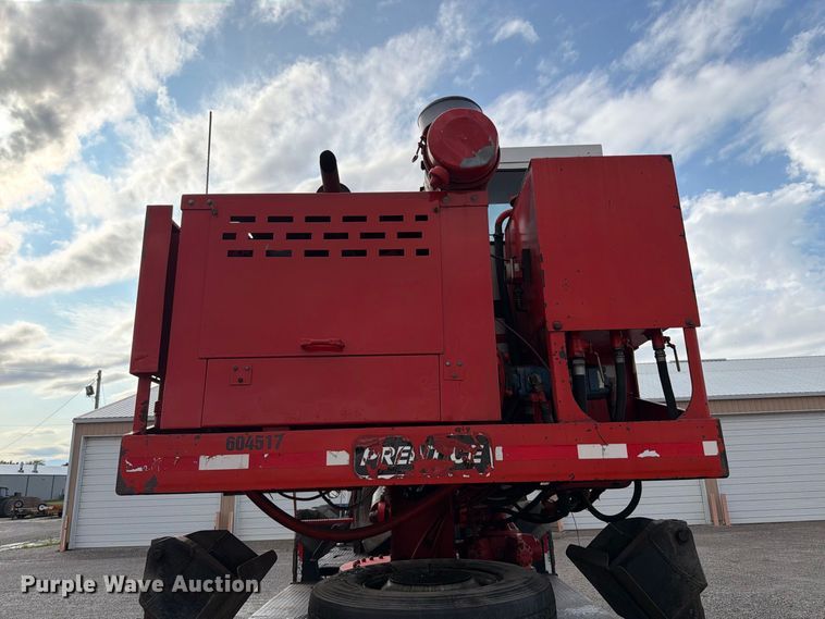 image for item FT6482 2000 Sterling L7500 grapple truck