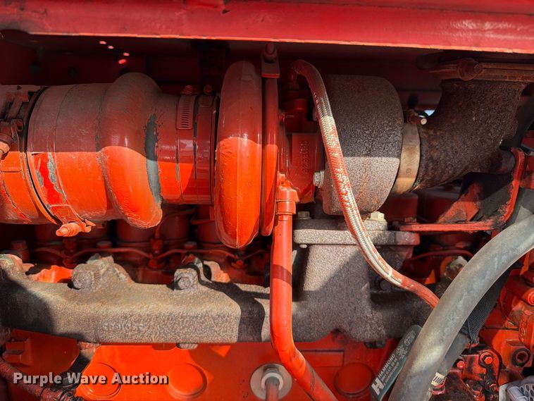 image for item FT6482 2000 Sterling L7500 grapple truck