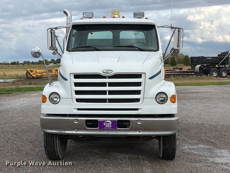 image for item FT6483 2000 Sterling Truck L7500 Series flatbed truck