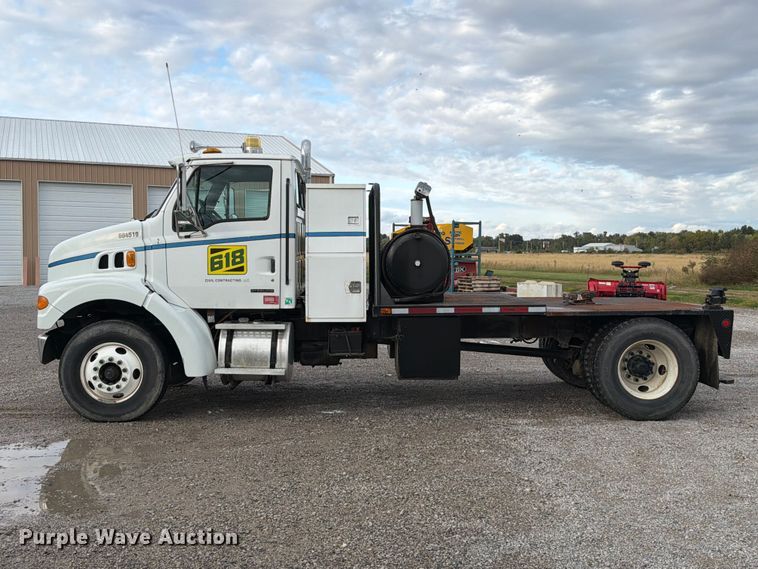 image for item FT6483 2000 Sterling Truck L7500 Series flatbed truck