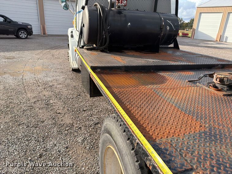 image for item FT6483 2000 Sterling Truck L7500 Series flatbed truck
