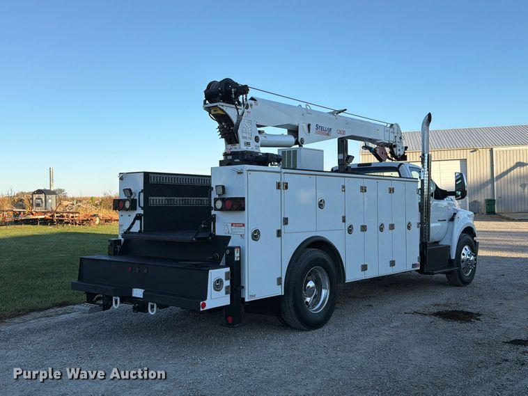 image for item FT6489 2019 Ford F750 Super Duty utility / service truck