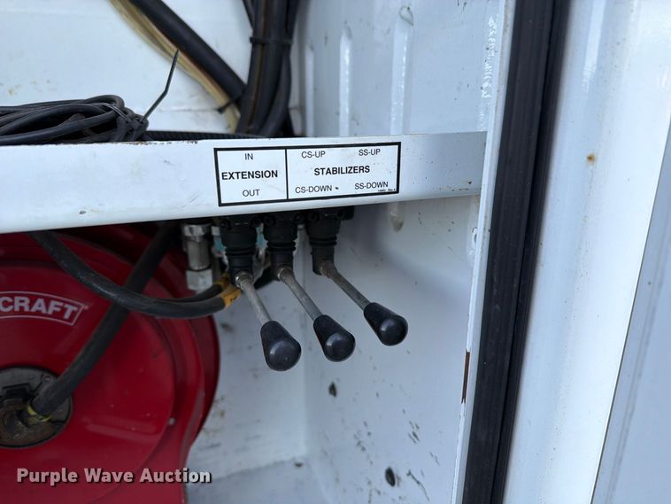 image for item FT6489 2019 Ford F750 Super Duty utility / service truck