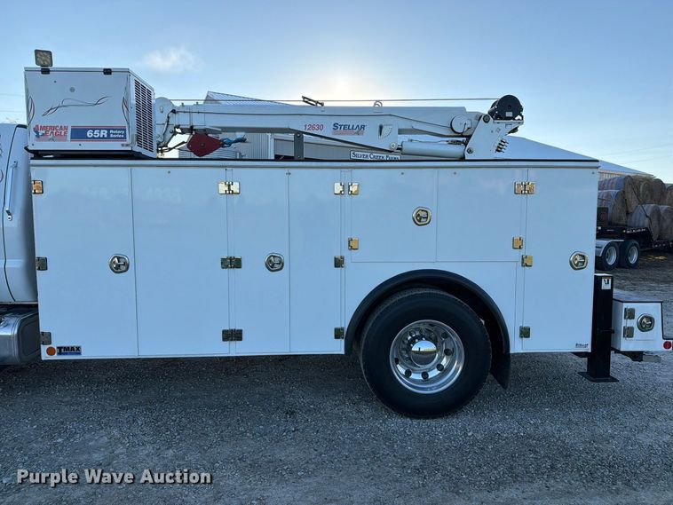 image for item FT6489 2019 Ford F750 Super Duty utility / service truck