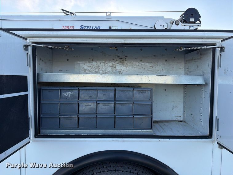 image for item FT6489 2019 Ford F750 Super Duty utility / service truck