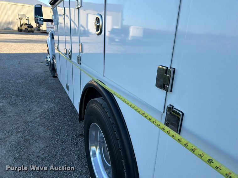 image for item FT6489 2019 Ford F750 Super Duty utility / service truck