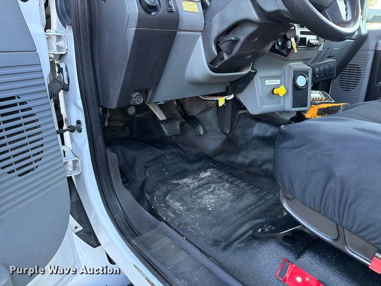 image for item FT6489 2019 Ford F750 Super Duty utility / service truck