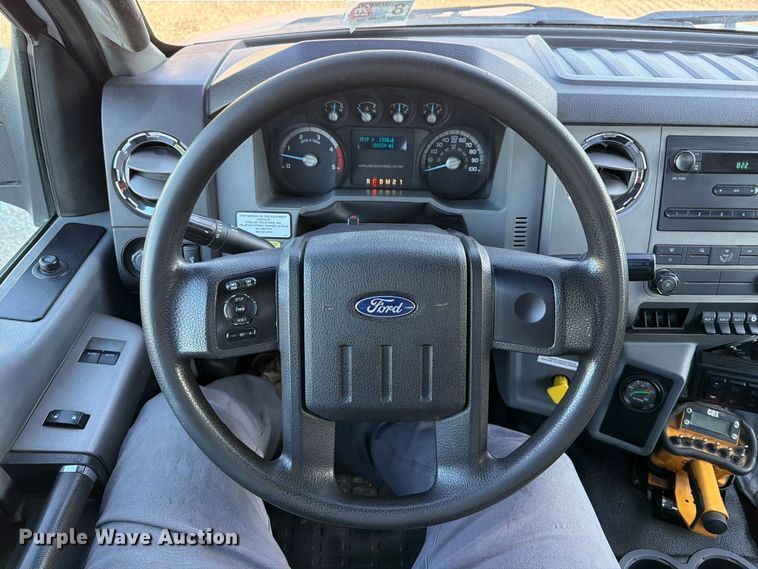 image for item FT6489 2019 Ford F750 Super Duty utility / service truck