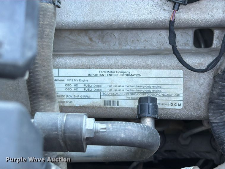 image for item FT6489 2019 Ford F750 Super Duty utility / service truck