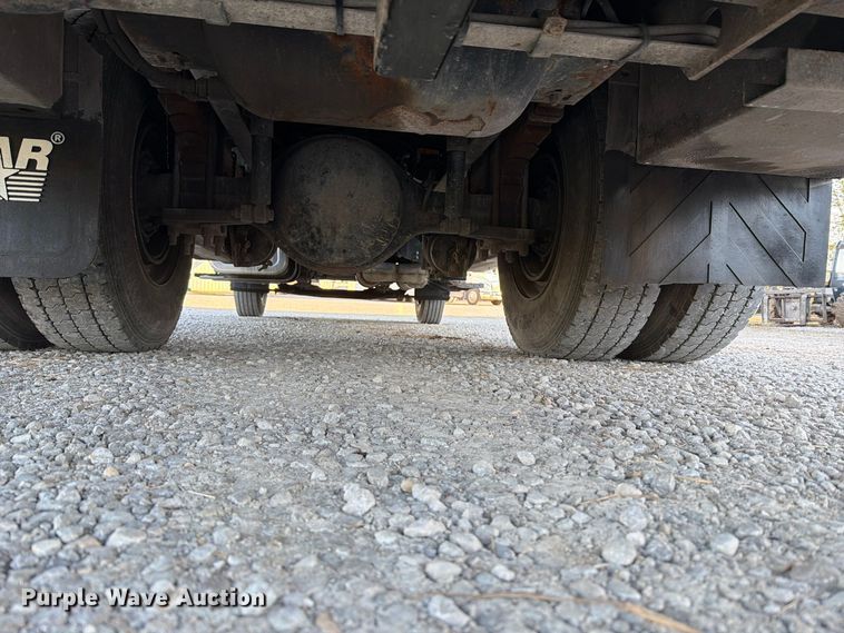 image for item FT6489 2019 Ford F750 Super Duty utility / service truck