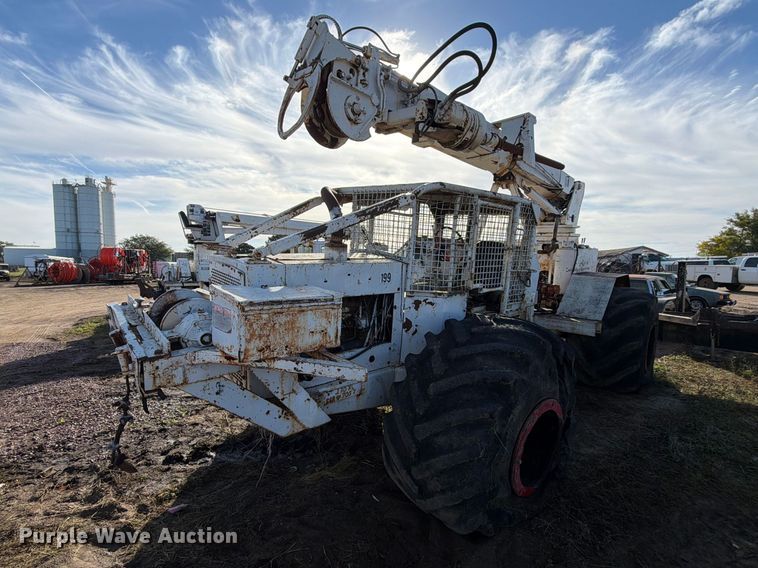 image for item FT6893 Skidder