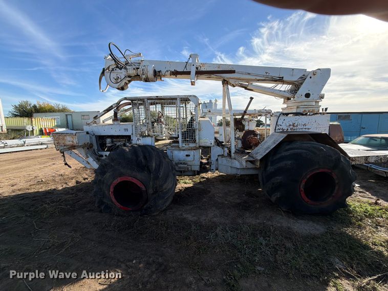 image for item FT6893 Skidder