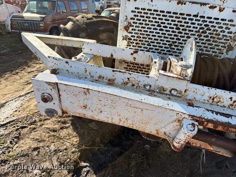 image for item FT6893 Skidder