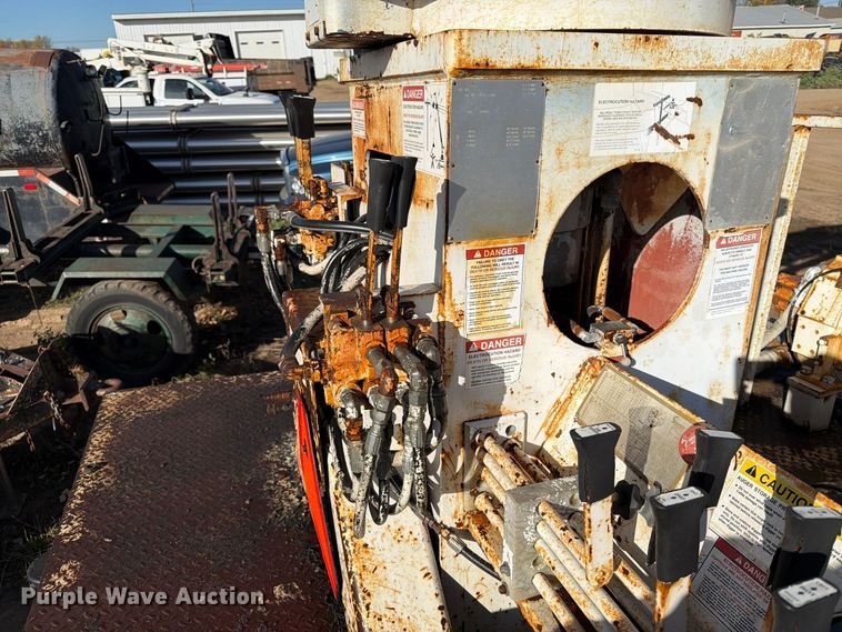 image for item FT6893 Skidder