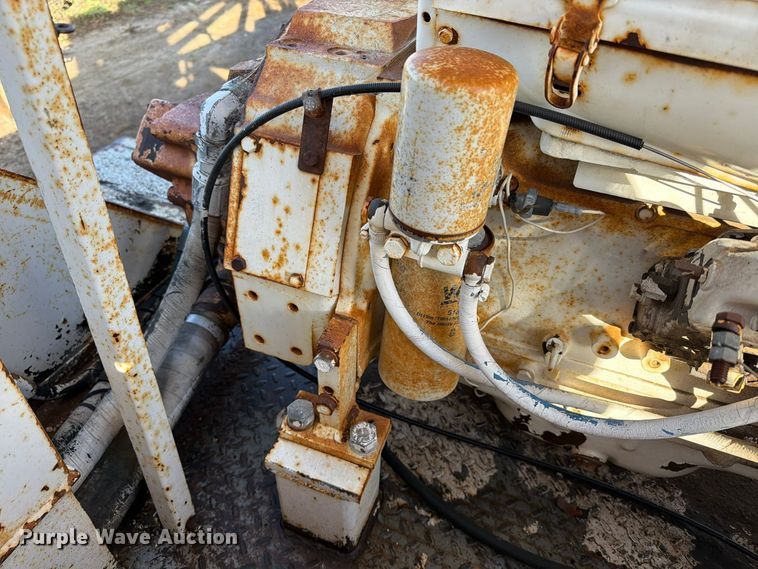 image for item FT6893 Skidder