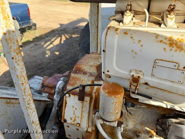 image for item FT6893 Skidder