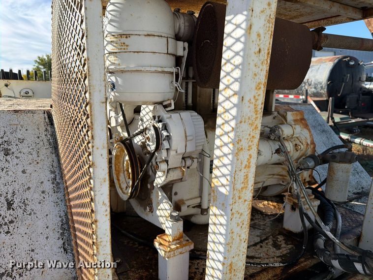 image for item FT6893 Skidder
