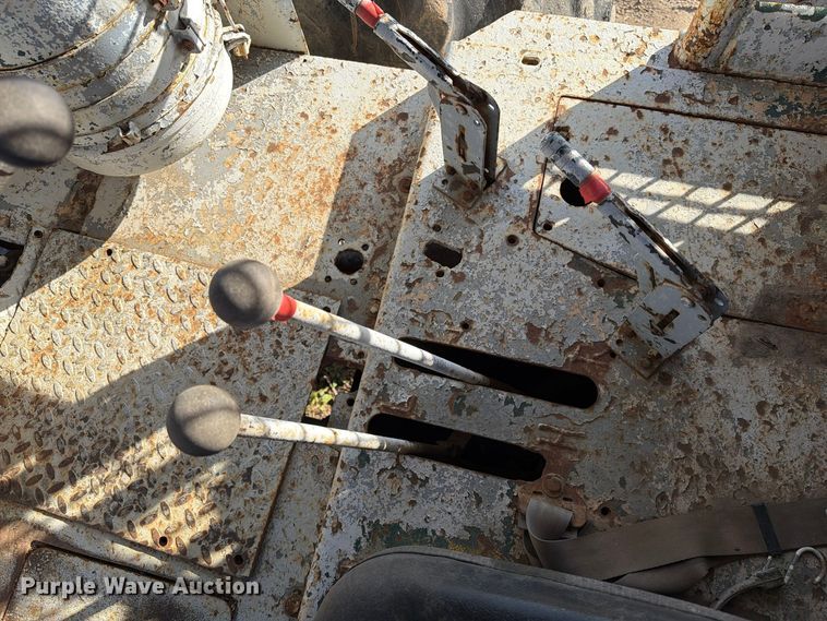 image for item FT6893 Skidder
