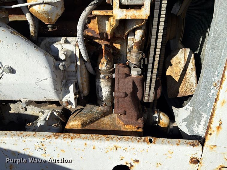 image for item FT6893 Skidder