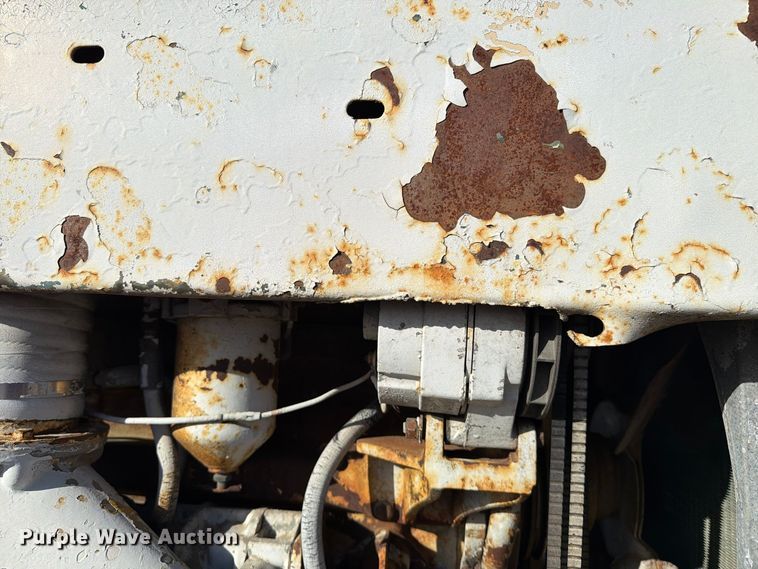 image for item FT6893 Skidder