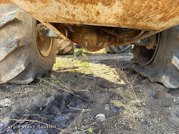 image for item FT6893 Skidder
