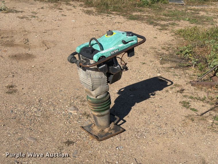 image for item FT6952 Wacker BS600 plate compactor