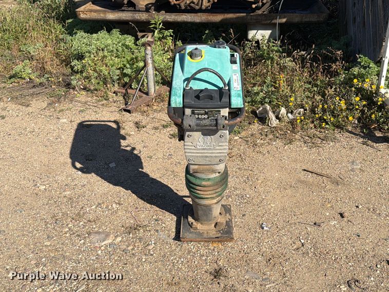 image for item FT6952 Wacker BS600 plate compactor