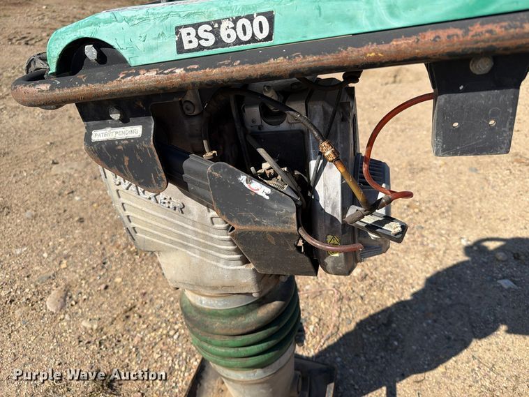 image for item FT6952 Wacker BS600 plate compactor