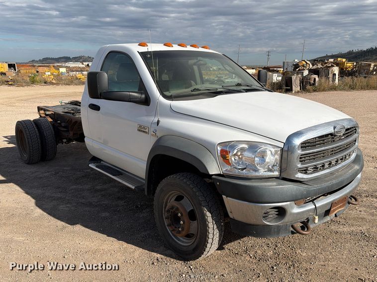 image for item FT6981 2008 Sterling Bullet truck cab and chassis