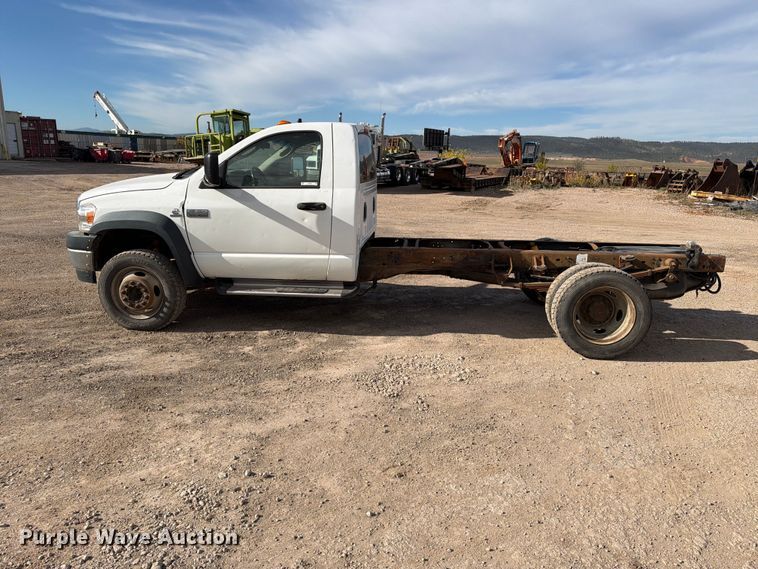 image for item FT6981 2008 Sterling Bullet truck cab and chassis