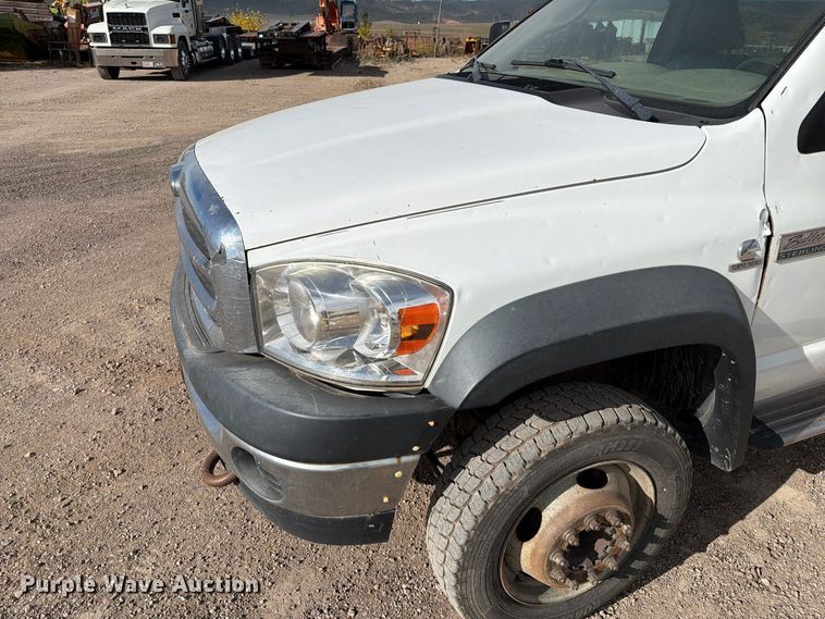 image for item FT6981 2008 Sterling Bullet truck cab and chassis