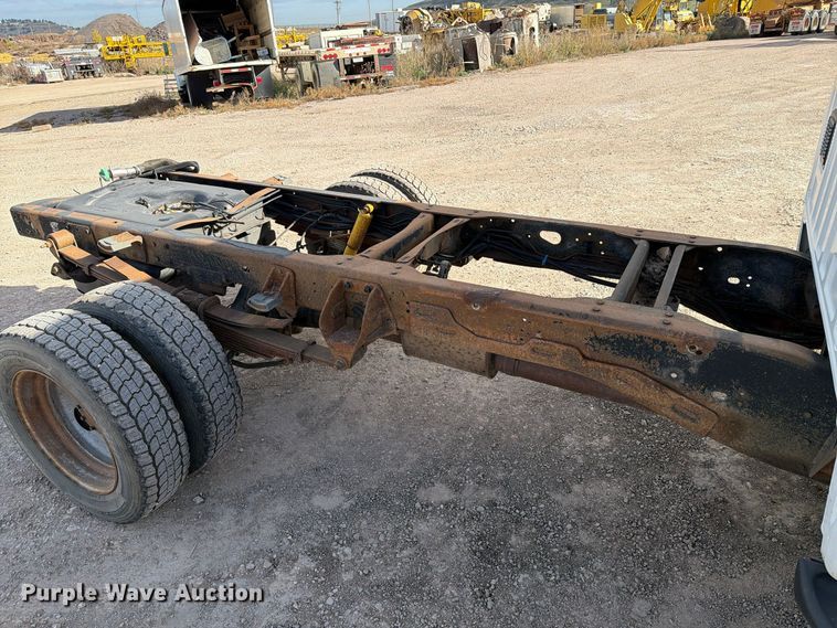 image for item FT6981 2008 Sterling Bullet truck cab and chassis