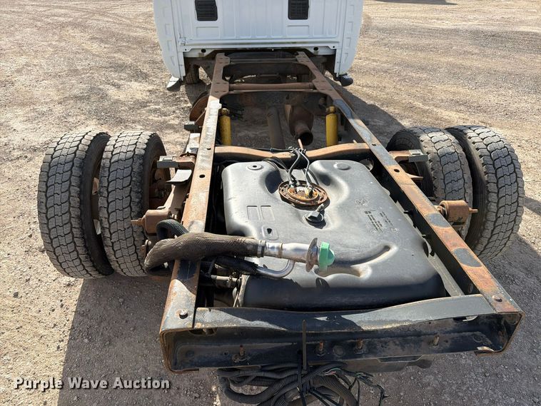 image for item FT6981 2008 Sterling Bullet truck cab and chassis