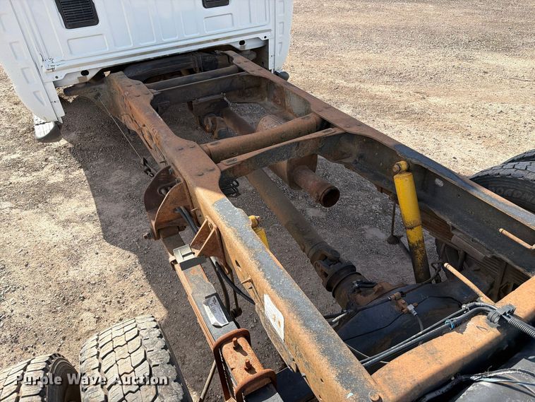 image for item FT6981 2008 Sterling Bullet truck cab and chassis