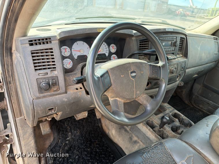 image for item FT6981 2008 Sterling Bullet truck cab and chassis