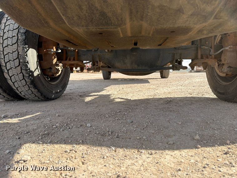 image for item FT6981 2008 Sterling Bullet truck cab and chassis