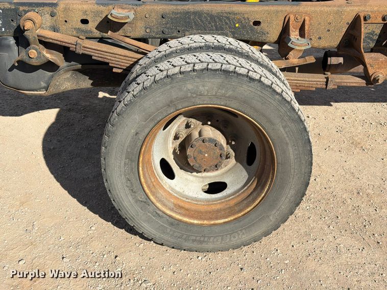 image for item FT6981 2008 Sterling Bullet truck cab and chassis