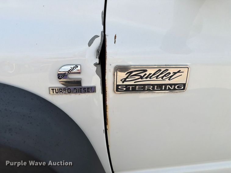 image for item FT6981 2008 Sterling Bullet truck cab and chassis