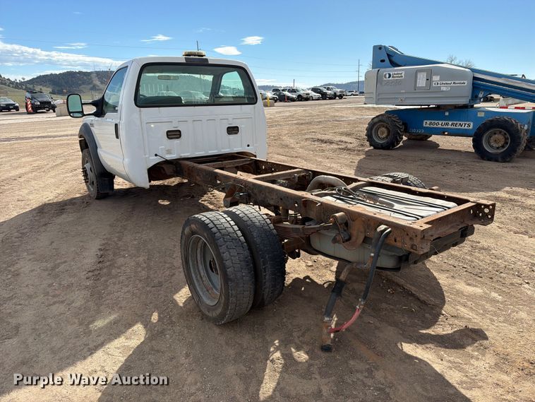 image for item FT6982 2006 Ford F450 truck cab and chassis