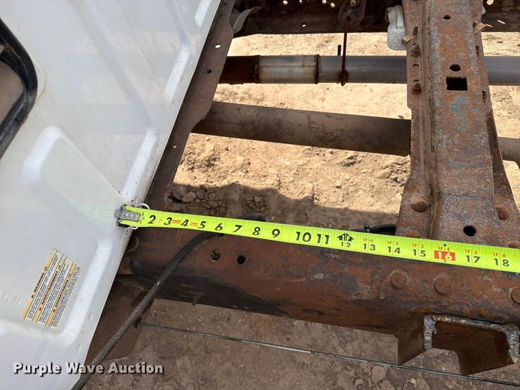 image for item FT6982 2006 Ford F450 truck cab and chassis