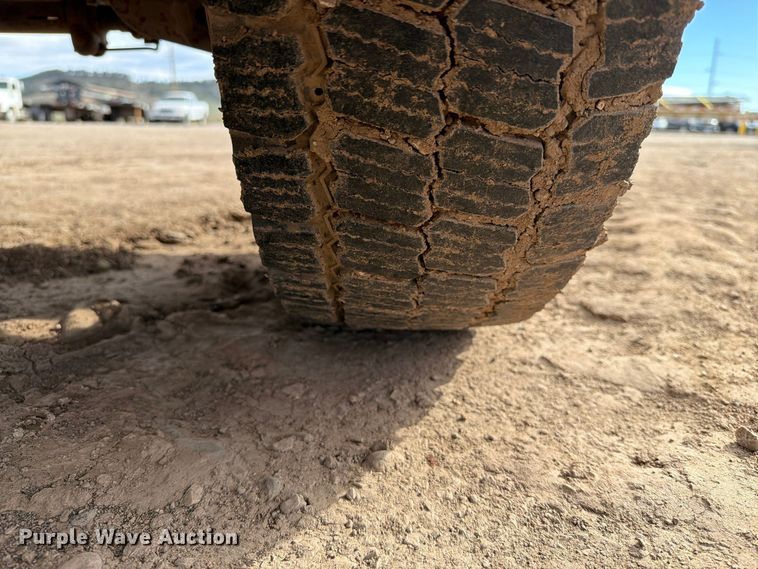 image for item FT6982 2006 Ford F450 truck cab and chassis