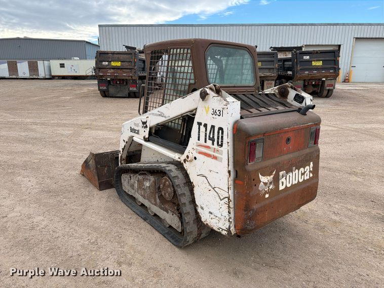 image for item FT6983 Bobcat T140 tracked skid steer loader