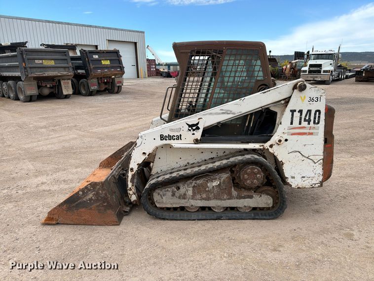 image for item FT6983 Bobcat T140 tracked skid steer loader