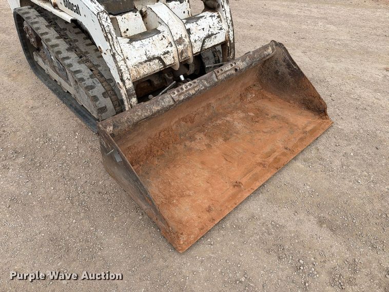 image for item FT6983 Bobcat T140 tracked skid steer loader