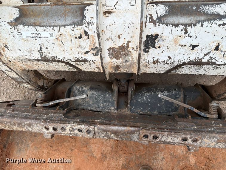 image for item FT6983 Bobcat T140 tracked skid steer loader