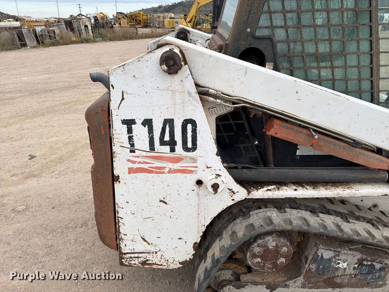 image for item FT6983 Bobcat T140 tracked skid steer loader